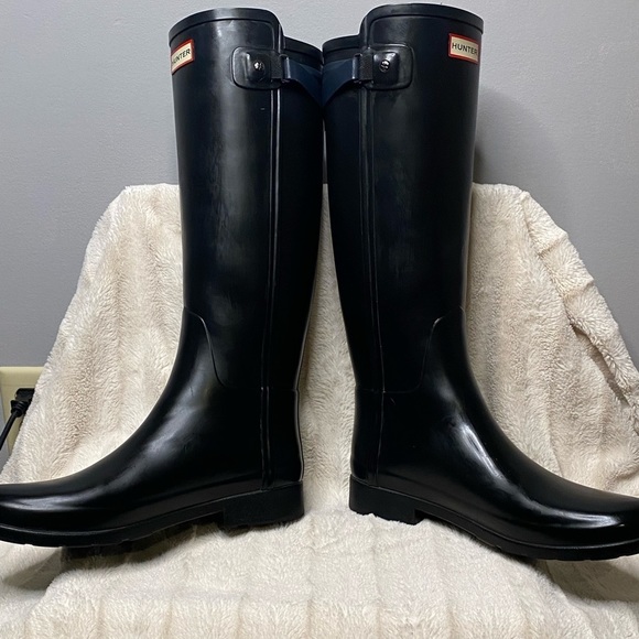 Hunter Wellies Flat Black Rain Boots adjustable strap at top size 9 With Box - Picture 3 of 10